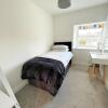 Отель Modern 2 Bed Apt Centre Of Penzance, Lift Access, фото 2