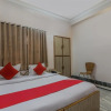 Отель OYO 71148 Meera Guest House, фото 10