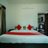Отель Oyo 12224 Karoli Inn, фото 6