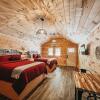Отель Adorable Studio Style Cabin Located Minutes From Lake Hartwell Cabin #4, фото 8