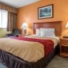 Отель Econo Lodge & Suites Southern Pines, фото 31