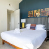 Отель Chic 3br Townhome in Pacific Beach by Wanderjaunt, фото 17