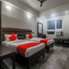 Отель OYO 14995 Hotel Starline Paltan Bazar, фото 11