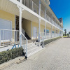 Отель New Listing! Chic West Beach W/ Pool 2 Bedroom Condo, фото 1