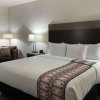 Отель La Quinta Inn & Suites by Wyndham-Red Oak TX IH-35E, фото 10