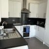 Отель Beautiful 2BD Flat With a Garden - East Brighton, фото 3