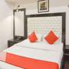 Отель OYO Flagship 3352 Krishna Guest Lines Bagri Market, фото 19