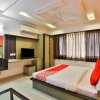 Отель OYO 22574 Hotel Deep Palace в Jamnagar