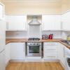 Отель Lovely 2 Bed Flat In Shepherds Bush West London, фото 6