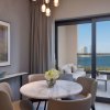 Отель Doubletree By Hilton Sharjah Waterfront Hotel & Suites, фото 28