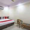 Отель Rampal Palace by OYO Rooms в Нью-Дели