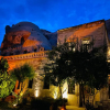 Отель The Village Cave Hotel, фото 1