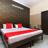 Отель OYO 22090 Hotel Mall Residency, фото 16