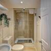 Отель New Grade 2 Historic Flat in the Heart of Chester, фото 9