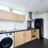 Отель Dellehomes Remarkable 4-bed House in Manchester, фото 27