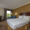 Отель Holiday Inn Express Roanoke Civic Center, фото 3