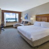 Отель Hilton Garden Inn Portland Downtown Waterfront, фото 27
