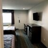 Отель Americas Best Value Inn & Suites Mont Belvieu Houston, фото 7