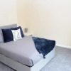 Отель Lovely 2-BR Holiday Flat - Free Parking, фото 1