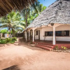 Отель Ocean Breeze Lodge, фото 44