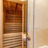 Гостиница Simply Comfort, Modern Townhome, Sauna, фото 17