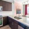 Отель Luxury Biltmore Apartments by WanderJaunt, фото 6
