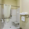Отель Cobblestone Inn & Suites - Fairfield Bay, фото 8
