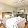 Отель Villa w/ Golf Course Views, Walk to Harbour Town!, фото 12
