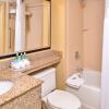 Отель Holiday Inn Express & Suites Buffalo Downtown - Medical CTR, an IHG Hotel, фото 9