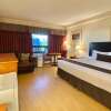 Отель Travelodge Edmonton East, фото 3
