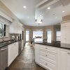 Отель Modern Luxury Furnished, Surrounding St-Lawrence River View, Tranquil, фото 6