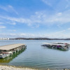 Отель Waterfront Condo w/ Deck on Lake of the Ozarks!, фото 16