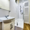 Отель Bright and Airy Apartment in Newington, фото 8