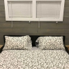 Отель Time Flies on the River 1 Bedroom 1 Bathroom Cabin, фото 3