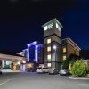 Отель Holiday Inn Express Tacoma South Lakewood, an IHG Hotel в Лейквуде