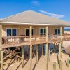 Отель West Beach - Stay On The Sand! Gulf Views Galore, Only Steps To The Shore! 4 Bedroom Home by RedAwni, фото 33