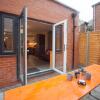 Отель higgihaus #3a 4 Bed Big Groups Hip Location Sleeps 12, фото 1