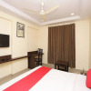 Отель OYO 22040 Hotel Central Plaza, фото 5
