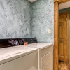 Отель Er92 - Virginia's Villa - Great Location! Close To All The Action! 5 Bedroom Cabin by RedAwning, фото 8