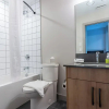 Отель Basecamp Suites Revelstoke, фото 9