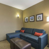 Отель Comfort Suites Regina, фото 10