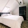 Отель Stadsvilla Luxurious 3 room loft met airco Willem 2, фото 4