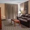 Отель Quality Inn and Suites Livonia, фото 40