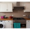 Отель Spacious 3-br House W/conservatory in Greenwich, фото 6