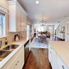 Отель Brand-new 3br Urban Getaway W/ Patio 3 Bedroom Condo, фото 10