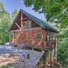 Отель 'sky Harbor' Sevierville Cabin w/ Hot Tub & Deck!, фото 17