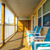 Отель Boardwalk Shores C 3 Bedroom Duplex by RedAwning, фото 20