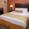 Отель Best Western Courtesy Inn - Anaheim Park Hotel, фото 32