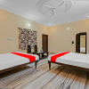 Отель OYO Flagship 70280 Hotel Raj Baag, фото 2