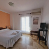 Отель Hostal Victoria, фото 4
